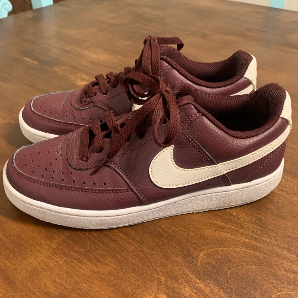Nike low tops